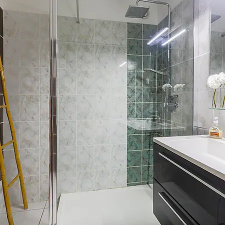 Les Balcons De Battisti By Interhome